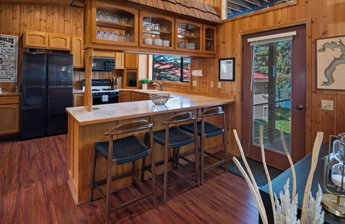 Hope House | Stunning Waterfront Home in Hope, Idaho!
