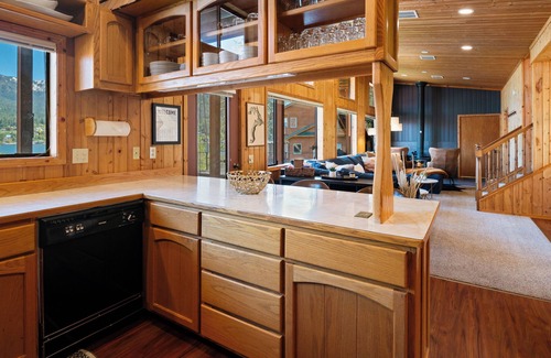 Hope House | Stunning Waterfront Home in Hope, Idaho!
