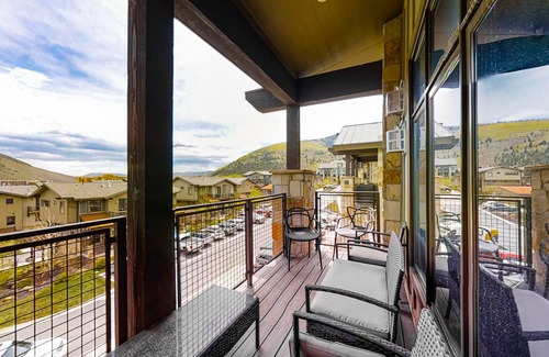 Park City Condo | Stylish New-Build Condo | 2 Suites, Pool & Hot Tub | Walk to Cabriolet Lift