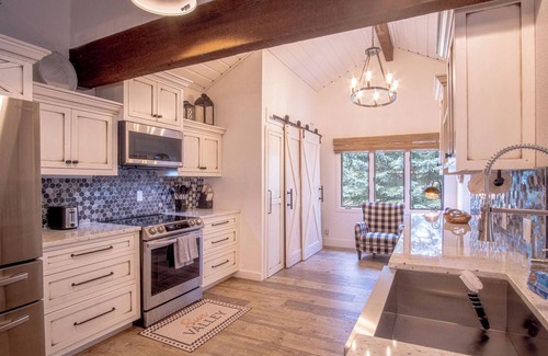 Elkhorn Village Condo | Sunburst 33 - 3BD + Loft + Resort Amenities