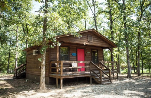 Hochatown Cabin | Tall Oaks- Broken Bow/Hochatown- 1bd