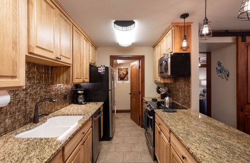 Teton Village Condo | Teewinot A1: Teton Village- Impressive-Ground Fl- Pool/Hot Tub Access
