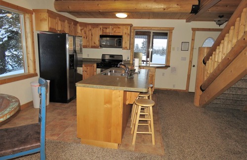 Island Park Hostel | The Hideaway Hostel near Yellowstone
