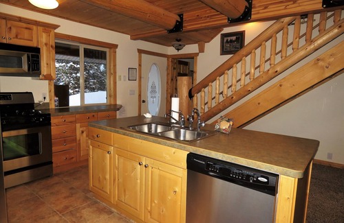 Island Park Hostel | The Hideaway Hostel near Yellowstone
