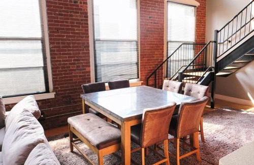 Wholesale District Apartment | The Top Floor Penthouse 4 BR 3 Bath 2 000 Sq Ft