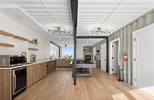 Brian Head House | Timber Cube Cabin Mountain Views Ski & Games