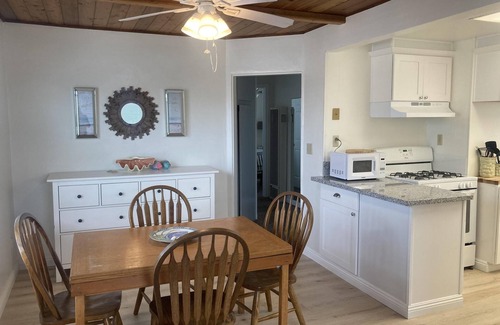 Mission Beach Condo | Top Floor Breezy Beach Duplex - Beach Life