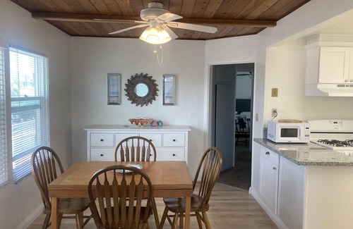 Mission Beach Condo | Top Floor Breezy Beach Duplex - Beach Life