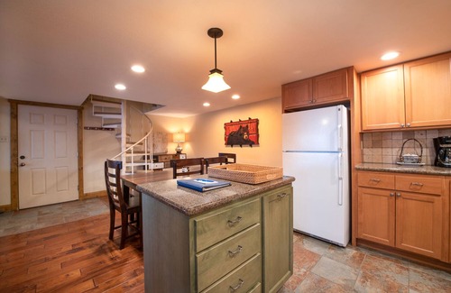 Steamboat Springs Condo | VAULTED CEILINGS, GIANT VIEWS-WALK/BUS TO GONDOLA SQUARE! 2 BR/2 BA POOL HOT TUB
