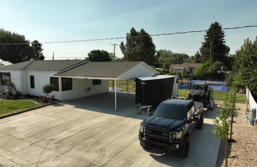 Vernal House | Vernal Sport-Court Base Camp