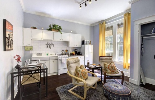 Central Midtown Apartment | Vibrant Chic Midtown | Near Overton & Cooper-Young