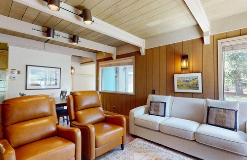 Sun Valley Condo | Villager Condo 1235 - In the Heart of Sun Valley Resort with Resort Pools