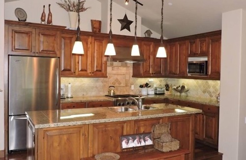 Ketchum House | Water Front Serenity AND Close Enough To Walk To The River Run Lifts And Central Ketchum!