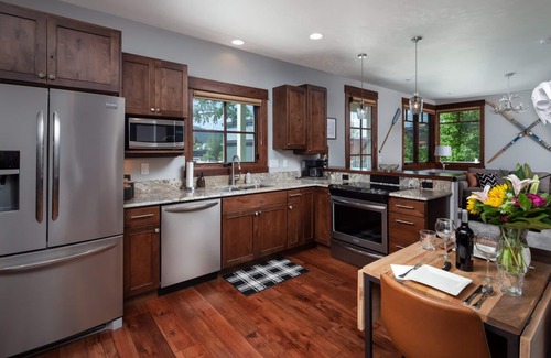Whitefish House | Whitefish Wanderlust! Pristine 3 bed downtown!