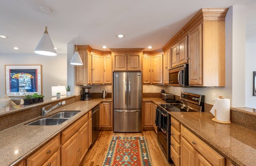 Teton Village House | Wind River 3: Teton Village-Walk to Ski/Lift Sleeps 10- Pool/Hot Tub Access