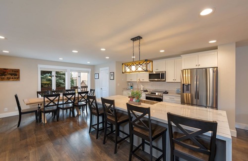 Teton Village House | Wind River 6: Beautifully Renovated Townhome - Walk to Lift