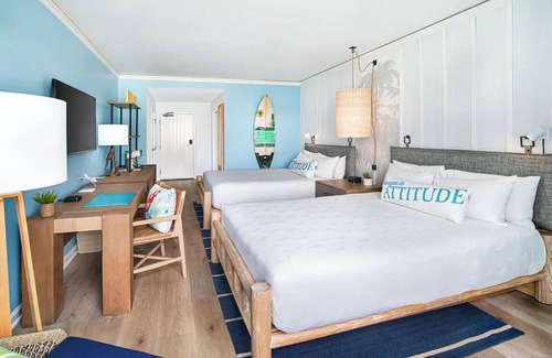 East Village Hotel | Wonderful Place To Stay! 3 Relaxing Units, Short Drive to Coronado Beach!