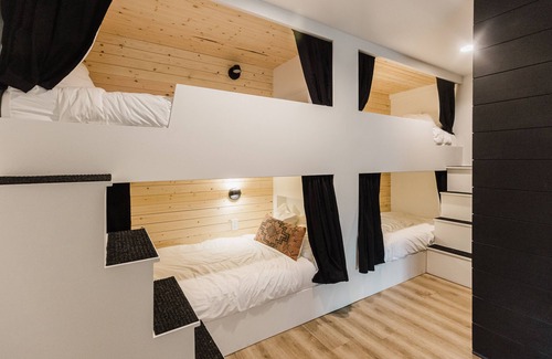 Columbia Falls Hostel | Wonderstone Bunkhouse (Individual Bed)