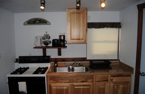West Yellowstone Apartment | Yellowstone Studio # 4. Just One Mile From Yellowstone's Main Entrance
