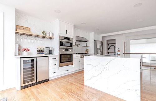 Northeast Bellevue House | Zen 7-BR Paradise w/Lake Views and Grape Garden