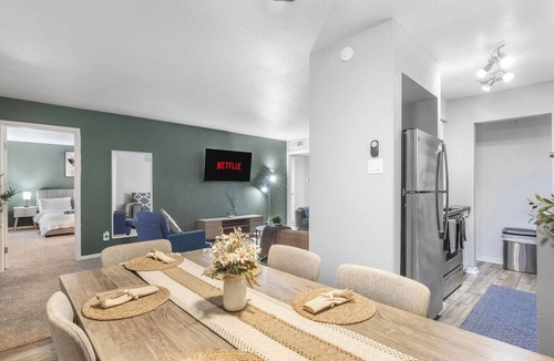 Central Arlington Apartment | 0.2mi/0.3km to Dallas Stadium 3BR +FREE Parking
