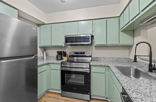 Harbison Apartment | 1 Bd 1.5 Bth Condo remodel 2025!