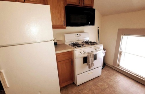 West Central Apartment | 1 Bdr Apt. Pet Friendly, half a mile from Downtown