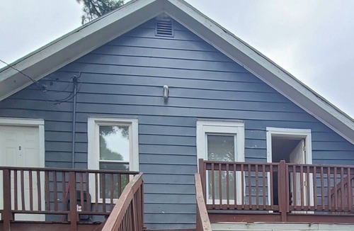 West Central Apartment | 1 Bdr Apt. Pet Friendly, half a mile from Downtown