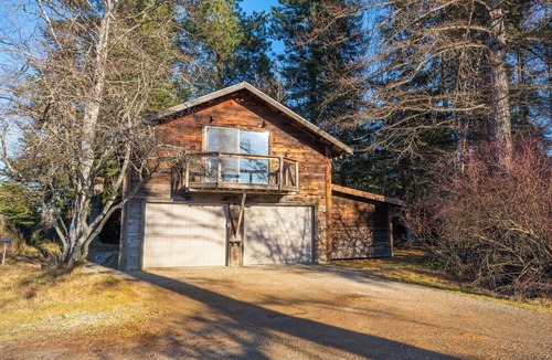 Sandpoint House | 1 Bedroom, 1 Bath House In The Woods, Sleeps Up to 4