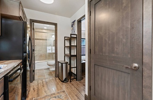 Dover Bay House | 1 Bedroom with Loft Parkside Bungalow