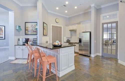 Riverside Terrace Apartment | 1 BR @ Med Center with Hermann Park View