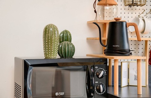 Golden Hill Apartment | 1 mile to Gaslamp—eScooters, Hot tub, Sauna