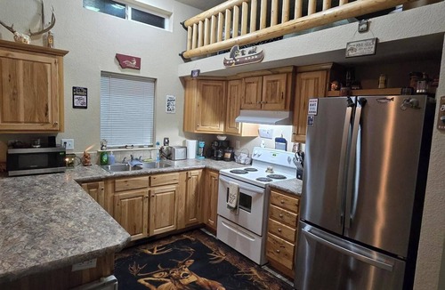 Nye House | 10-7 River Cabin