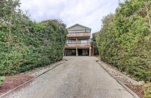 Surf City House | 100 Steps to the Beach.Pet Friendly