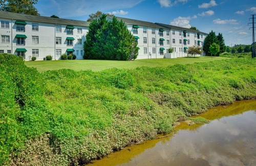 Old Irving Park Apartment | 102 m² Apartment ∙ 2 bedrooms ∙ 4 guests