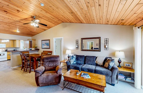Big Sky Condo | 102 m² Condo ∙ 2 bedrooms ∙ 8 guests
