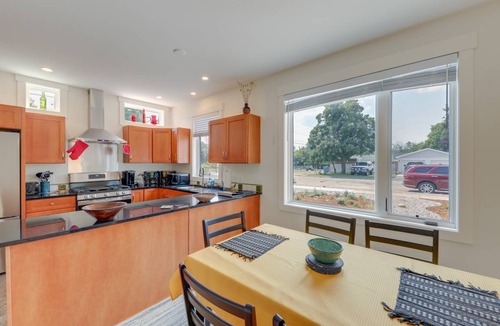 Rose Park House | 102 m² House ∙ 2 bedrooms ∙ 5 guests
