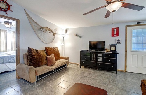 Leeward Sands House | 102 m² House ∙ 3 bedrooms ∙ 10 guests