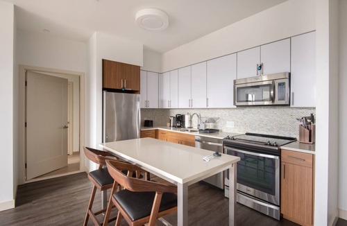 Waltham Apartment | 103 m² Apartment ∙ 2 bedrooms ∙ 4 guests