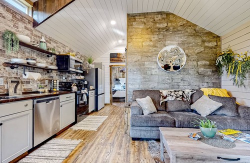 Evergreen House | 108 m² House ∙ 1 bedroom ∙ 4 guests