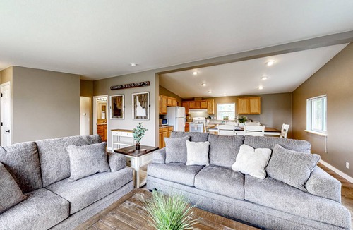 Athol House | 110 m² House ∙ 2 bedrooms ∙ 6 guests