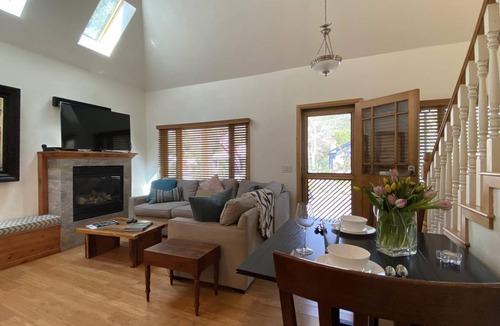 North Park City House | 112 m² House ∙ 3 bedrooms ∙ 6 guests