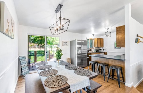 Clarksville House | 113 m² House ∙ 2 bedrooms ∙ 7 guests