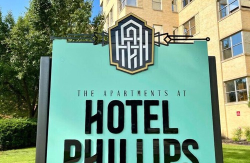 Bartlesville Apartment | 114 · The Traveler #114 - Hotel Phillips
