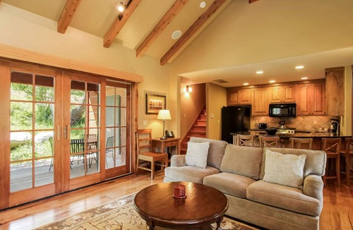Tamarack Resort House | 116 m² House ∙ 2 bedrooms ∙ 6 guests