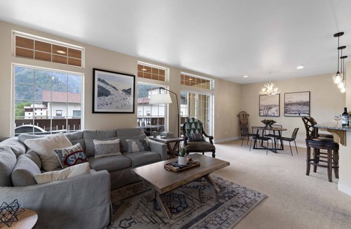 Leavenworth Condo | 117 m² Condo ∙ 2 bedrooms ∙ 5 guests