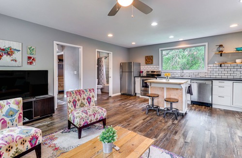 Austin Cottage | 12 Mi to Dtwn: Austin Guest Cottage w/Pool Access