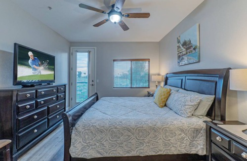Superstition Springs Condo | 120 m² Condo ∙ 3 bedrooms ∙ 6 guests