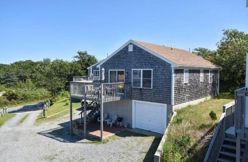 North Truro House | 12216 - Beautiful Views of Cape Cod Bay Access to Private Beach Easy Access to P-Town