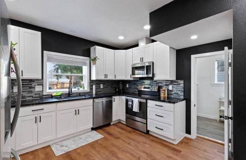 West Central House | 123 m² House ∙ 1 bedroom ∙ 6 guests